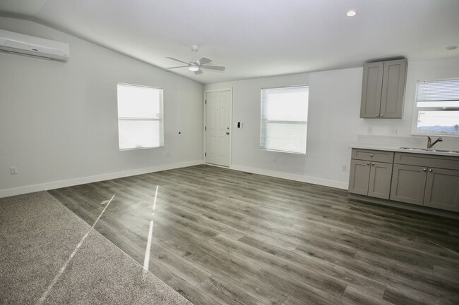 Foto del edificio - 1467 Star Valley Rd