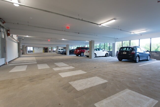 Building Photo - Pinnex