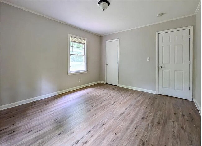 Building Photo - Charming Family Home | 3-4 Bedrooms | Large Yard | Convenient Location