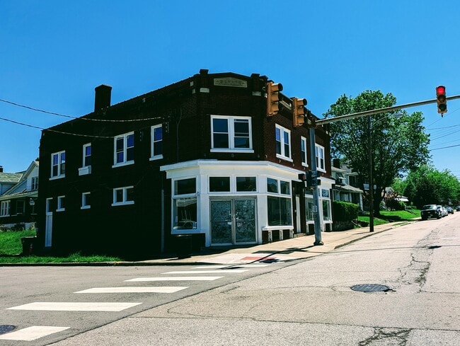 Building Photo - 5368 Carthage Ave