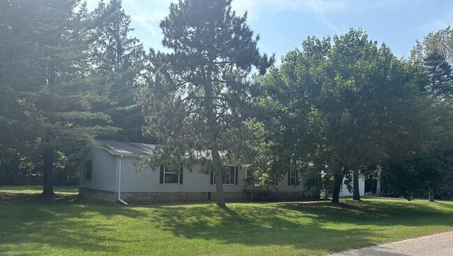 Building Photo - E2427 Holmes Rd