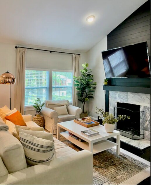 Foto del edificio - 7 Rockmart Dr SW