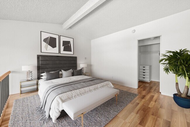 Foto del edificio - Modern Loft-Style Condo with Floor to Ceiling Windows  in Vibrant Culver City