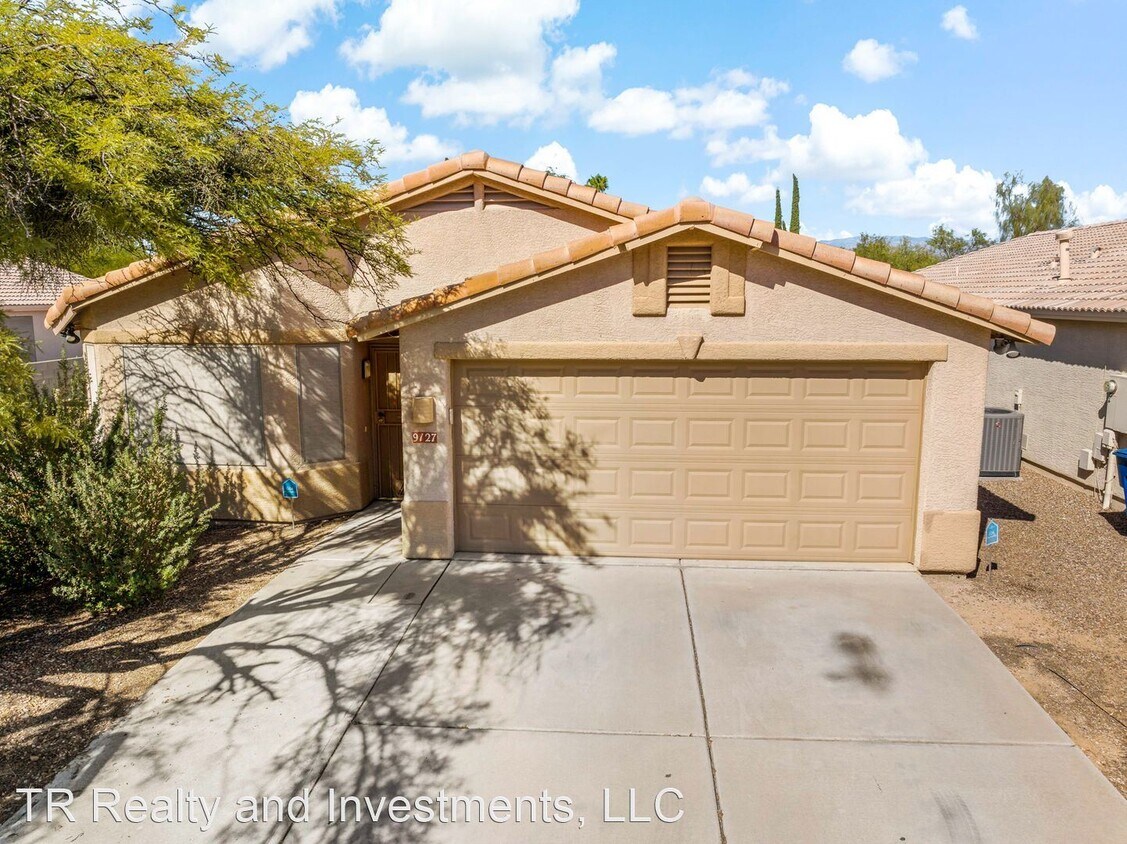 Primary Photo - 3 br, 2 bath House - 9127 E 33rd Place