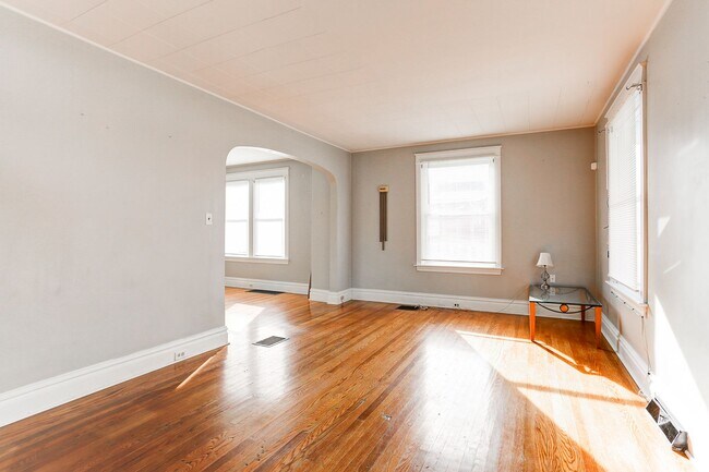 Foto del edificio - 2 Bed, 1 Bath Single Family home in New Cu...