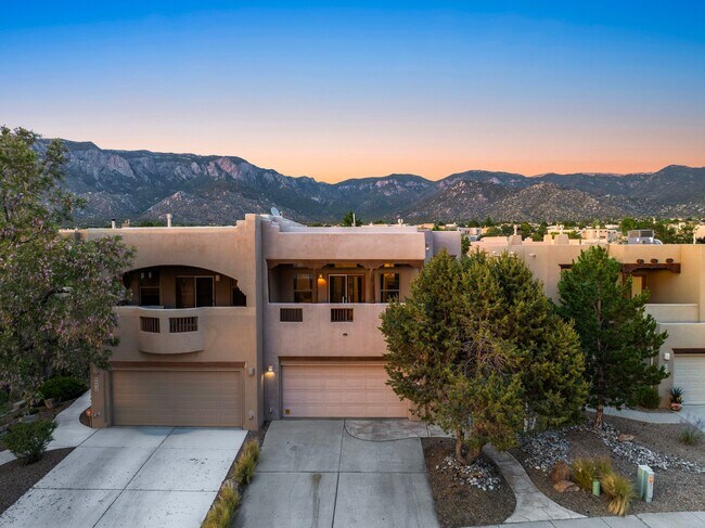 Foto del edificio - 6416 Sage Point Ct NE