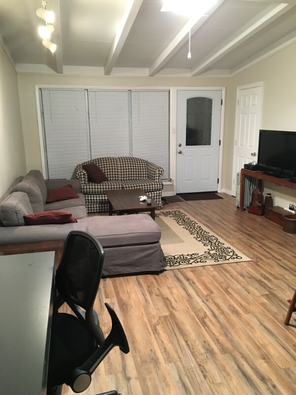 Foto del edificio - 1560 Heron Ln