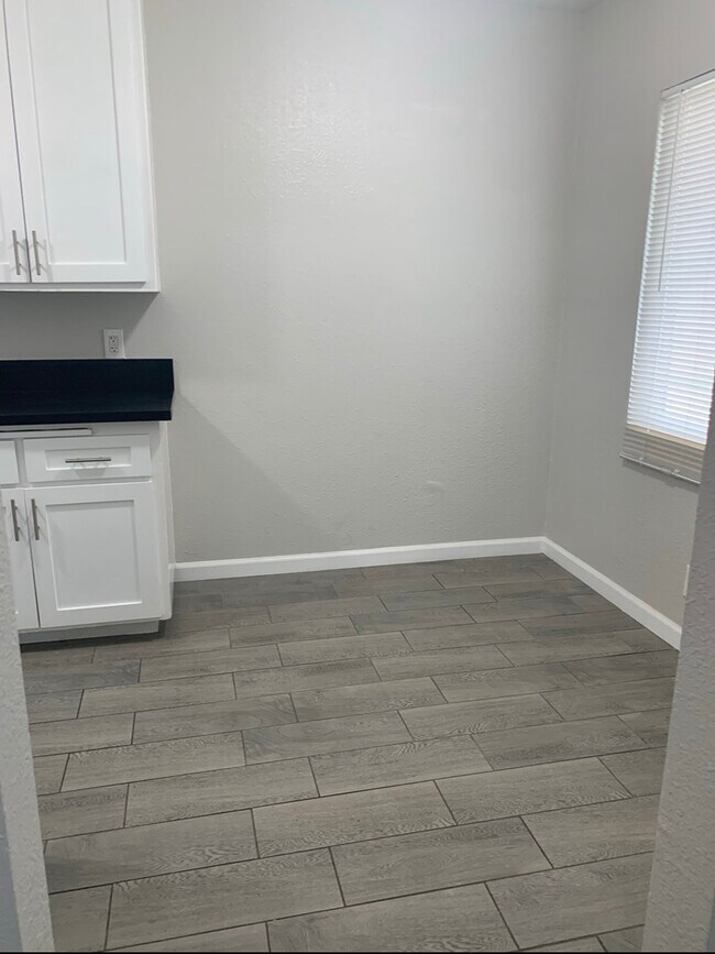Kitchen - 9430 Park St