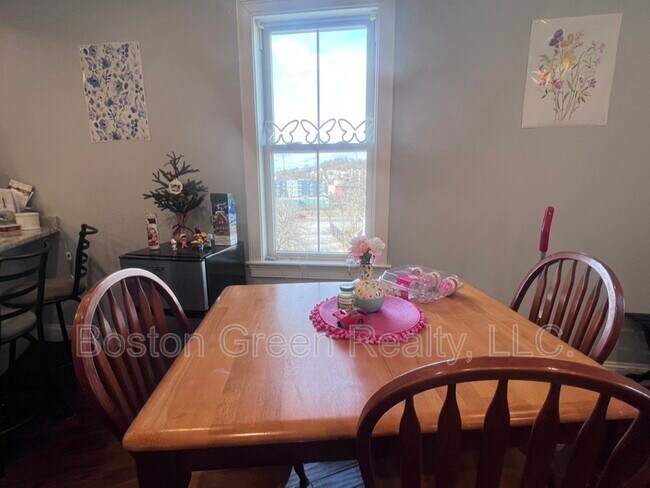 Foto del edificio - 140 Marcella St