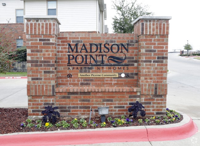 Letreros - Madison Apartment