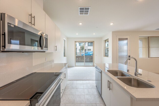 Foto del edificio - 3260 S Agate Paseo