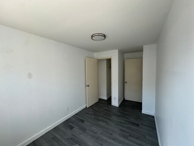 Foto del edificio - 87-03 Kingston Pl
