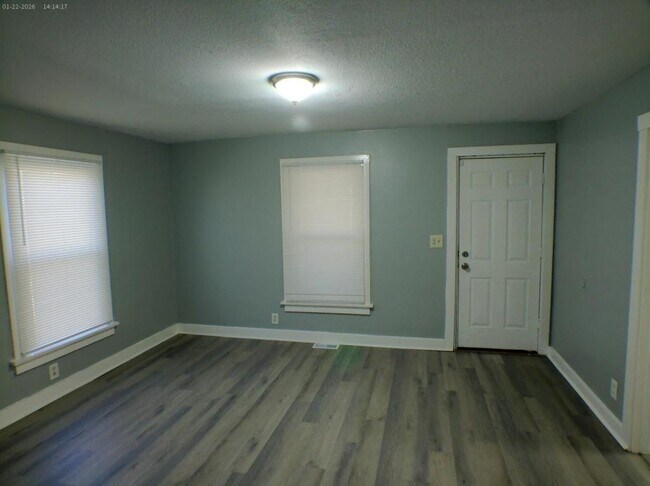 Foto del edificio - 2406 S Overton Ave