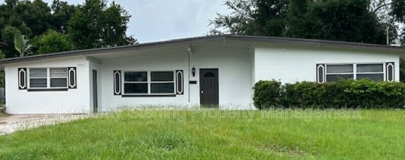 Primary Photo - 5807 Wolf Rd