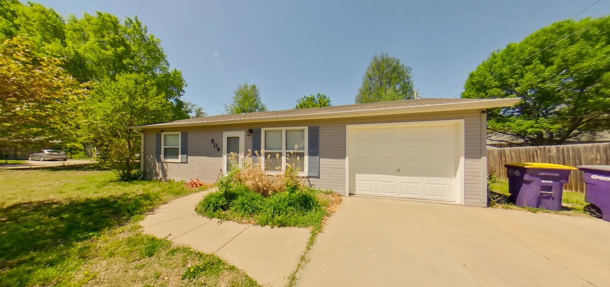 Primary Photo - 3D Tour Available - Super Cute House In Qu...