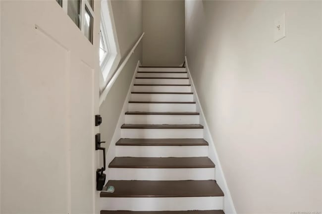 Building Photo - 1317 S Carson Ave