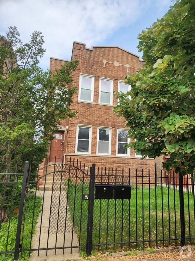 Building Photo - 1710 N Meade Ave