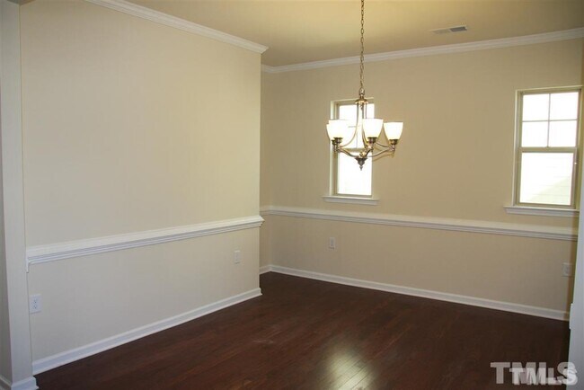 Building Photo - 2721 Sardinia Ln