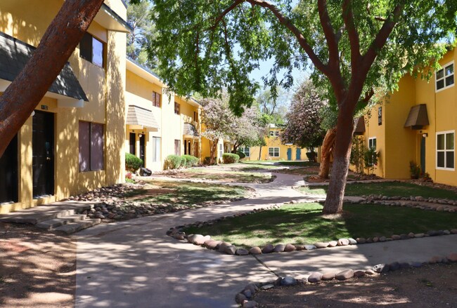 Foto del edificio - 1345 S Kolb Rd