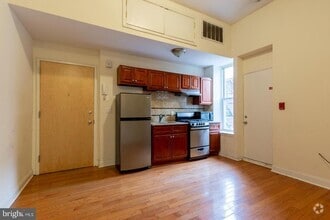 Building Photo - 3017 W Girard Ave