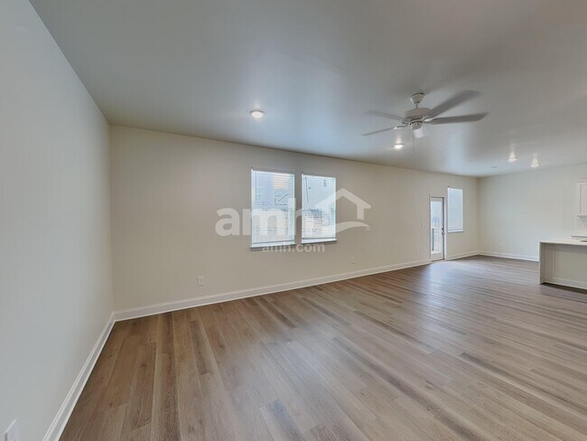 Foto del edificio - 3632 Mitchem Crk Vw