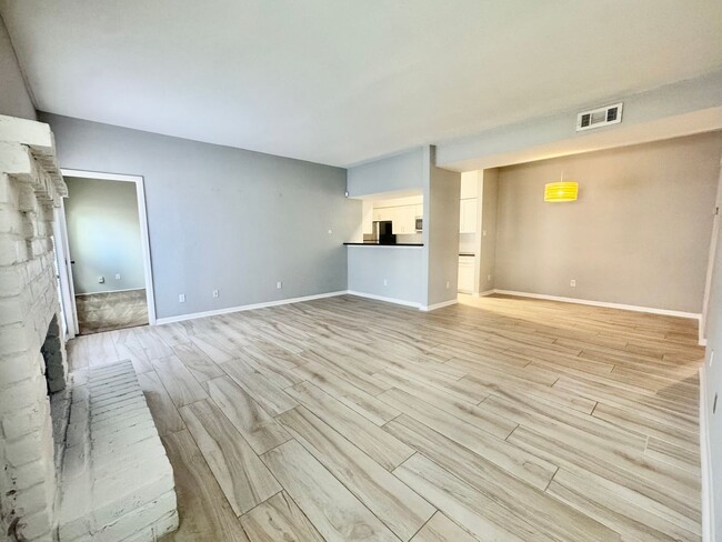 Photo - 2425 Augusta Drive Apartment