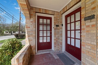 Building Photo - 2907 Albany St