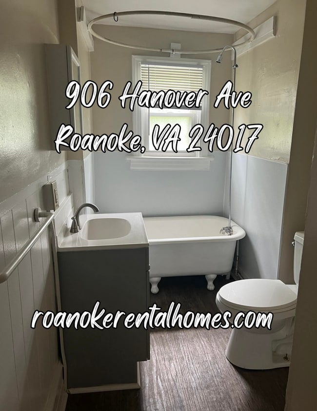 Photo - 906 Hanover Ave NW House