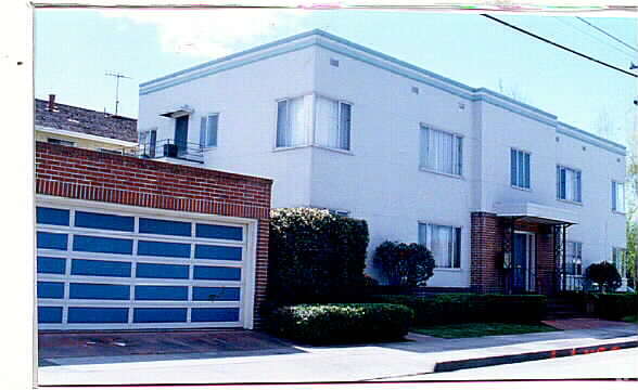 Building Photo - 157 Cherrywood Ave