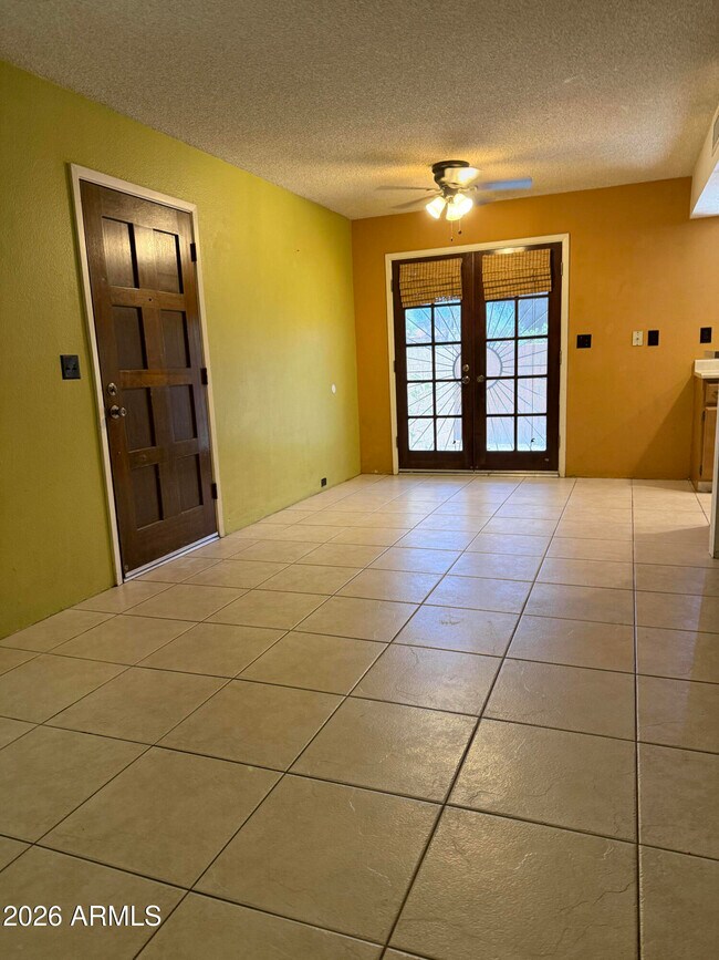 Foto del edificio - 10407 N 11th Pl