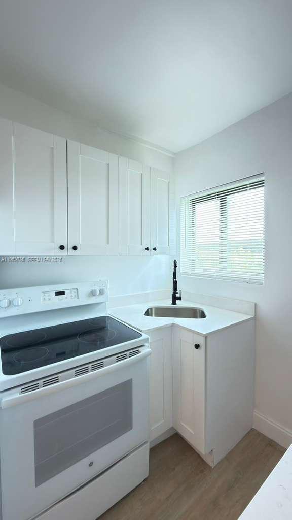 Foto del edificio - 1980 Biarritz Dr