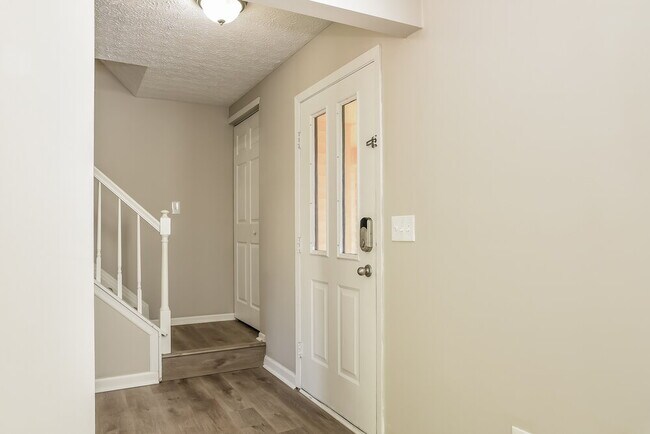 Foto del edificio - 3162 Alderbrook Dr