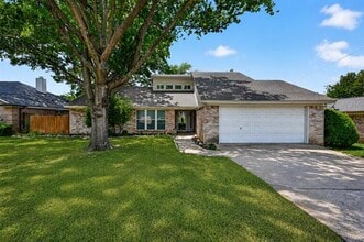 Building Photo - 4610 Bellefontaine Ct