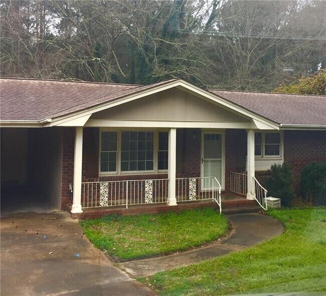 Building Photo - 84 Parks Mill Rd