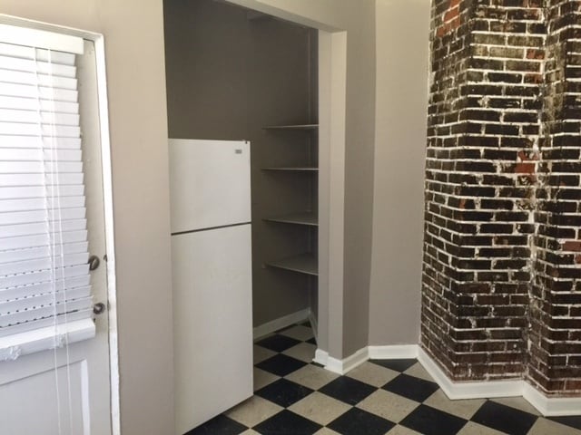 Building Photo - Overton Garden Apartments