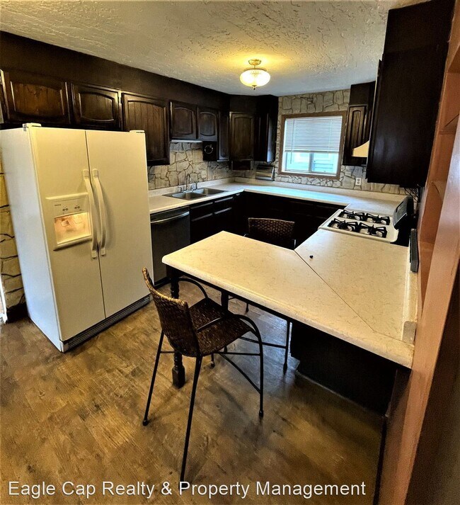 Foto del edificio - 2 br, 1 bath House - 703 Y Ave