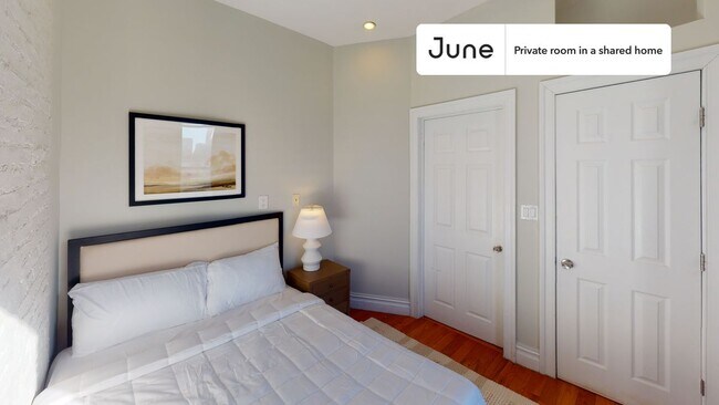 Foto del edificio - Room in Shared 2 bed/1 bath home