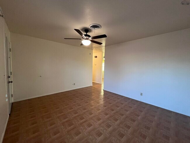 Foto del edificio - 4723 N Shore Dr