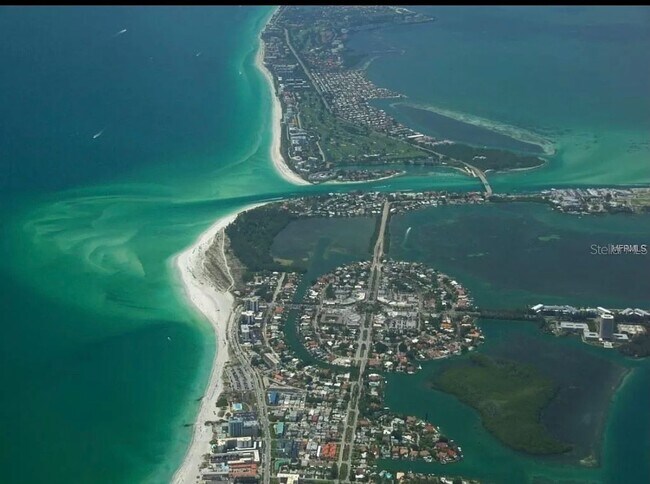 Foto del edificio - 807 Bayport Wy