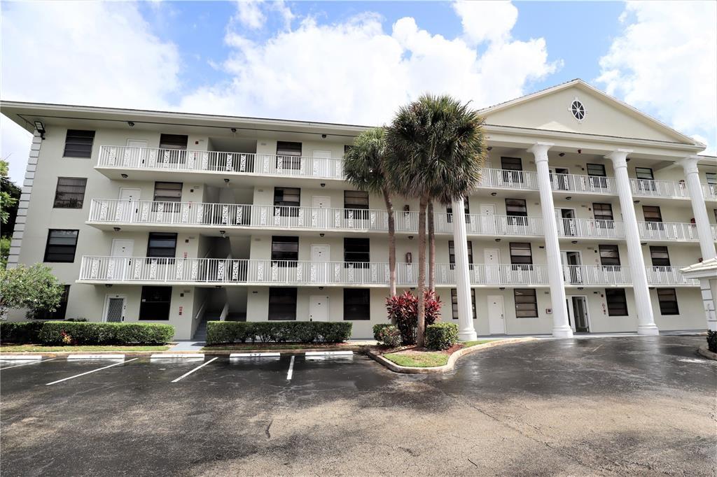 1705 Whitehall Dr Unit 401, Davie, FL 33324 Condo for Rent in Davie