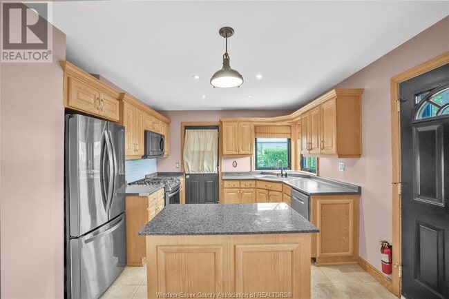 Building Photo - 2543 Kildare Rd
