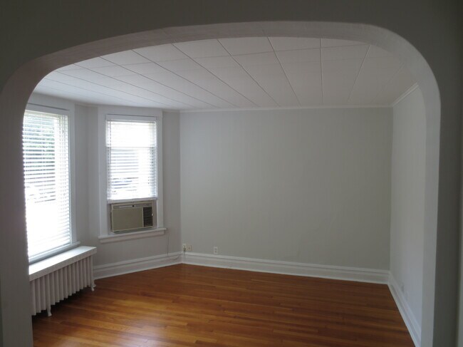 Front Room - 2453 W Wilson Ave