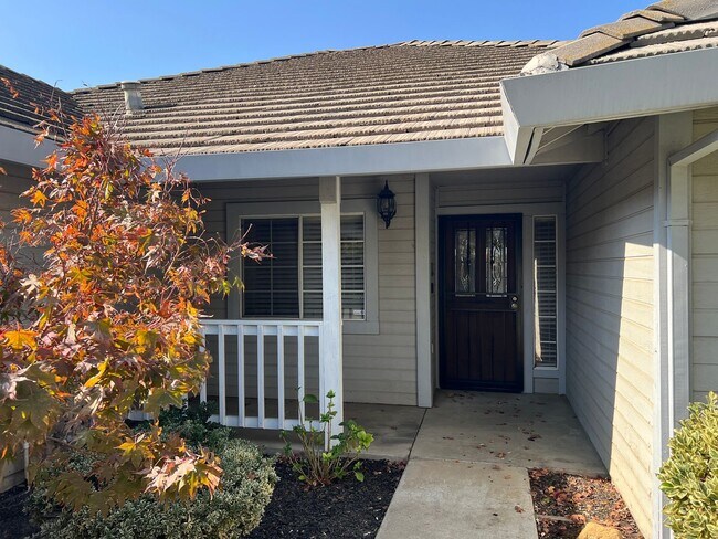 Building Photo - 4-bedroom single story home in Turlock!