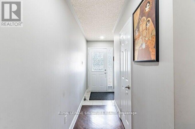Building Photo - 6985 Glory Ct
