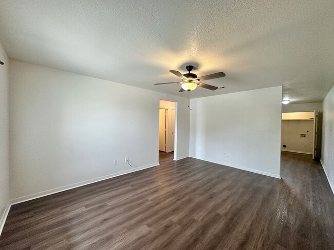 Building Photo - 1810 Aztec Trce
