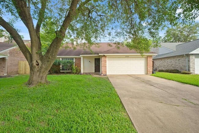 Building Photo - 18206 Brooknoll Dr