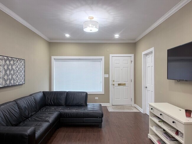 Foto del edificio - 3619 S Rockwell St
