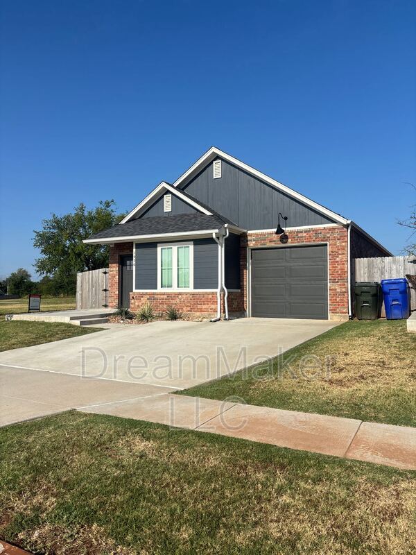 Building Photo - 1026 Riva Pkwy