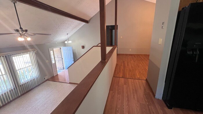 Foto del edificio - 6460 Lake Esther Dr