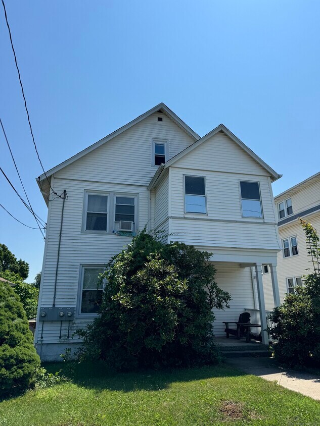 Primary Photo - 38 Queen St